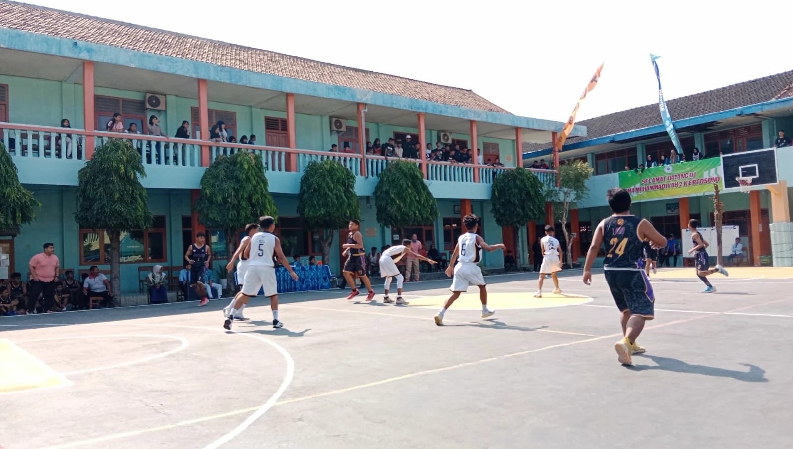 SMA Muhammadiyah 2 Kertosono Gelar Turnamen Bola Basket